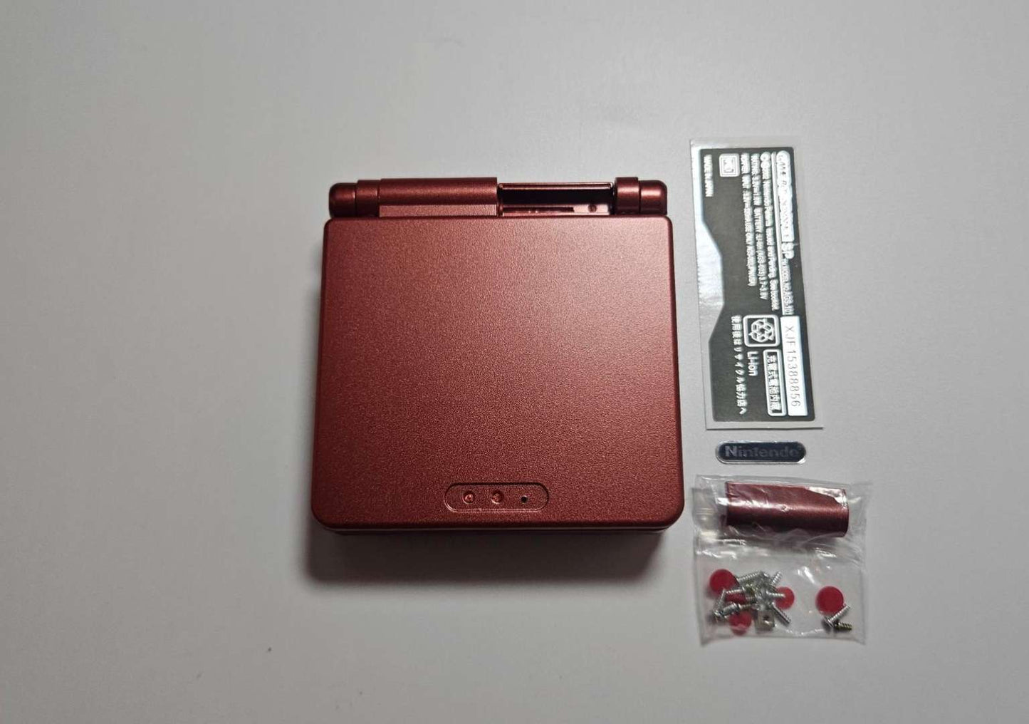 Game Boy Advance SP Red Shell Metallic Closed